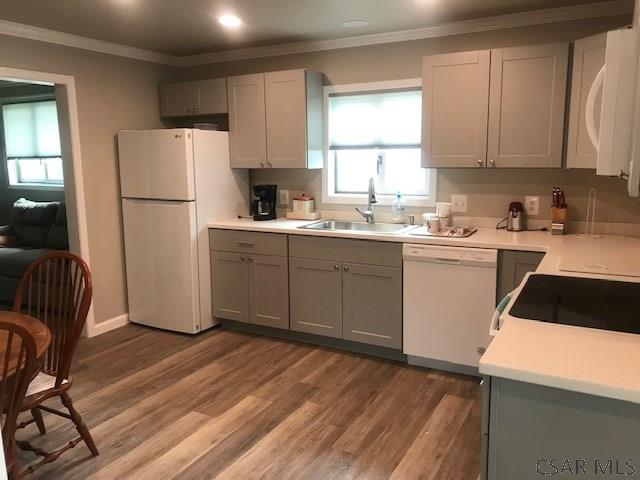 231 Coulter St, Dunlo, PA 15930 - photo 14