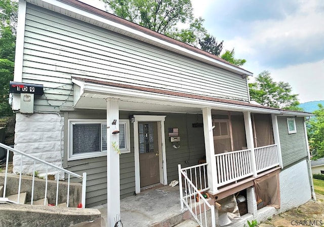 109 Coulter Aly, Conemaugh, PA 15909 - photo 1