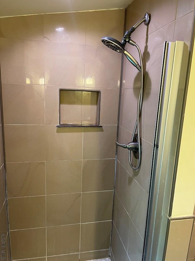 230 Trading Post Rd, Stoystown, PA 15563 - full bathroom featuring a stall shower