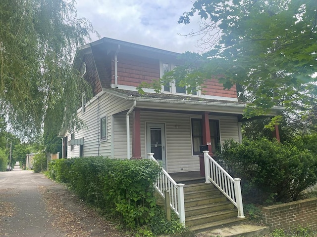 209 Dupont St, Johnstown, PA 15902 - view of front facade featuring a porch
