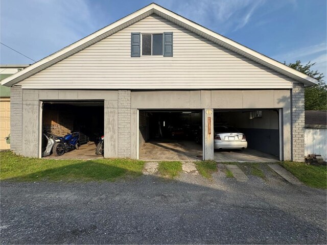 203 10th St, Windber, PA 15963 - photo 29