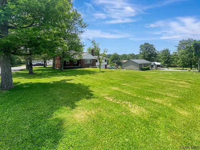 751 Pike Rd, Johnstown, PA 15909 - view of grassy yard
