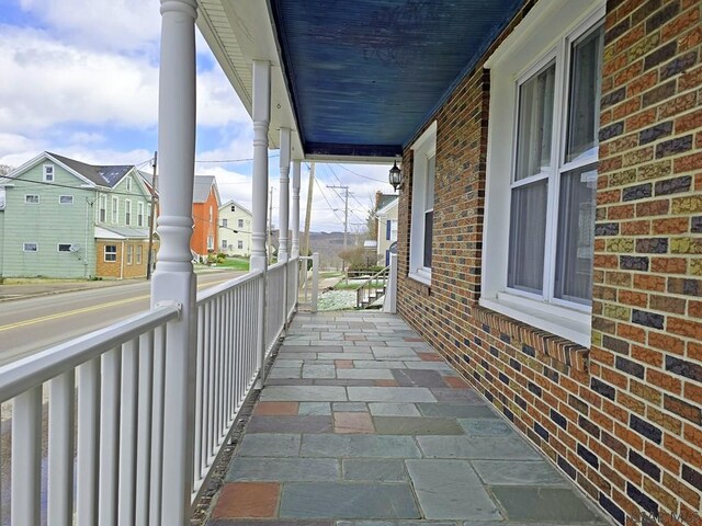 17 Grant St, Salisbury, PA 15558 - covered porch featuring a residential view