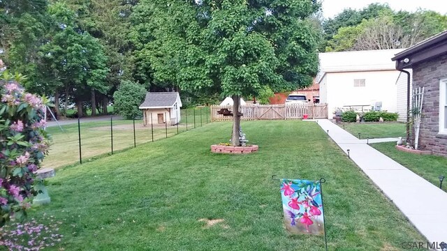 17 Grant St, Salisbury, PA 15558 - view of yard featuring an outbuilding