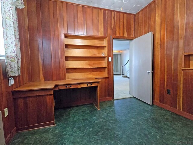 17 Grant St, Salisbury, PA 15558 - unfurnished office with wood walls and built in desk