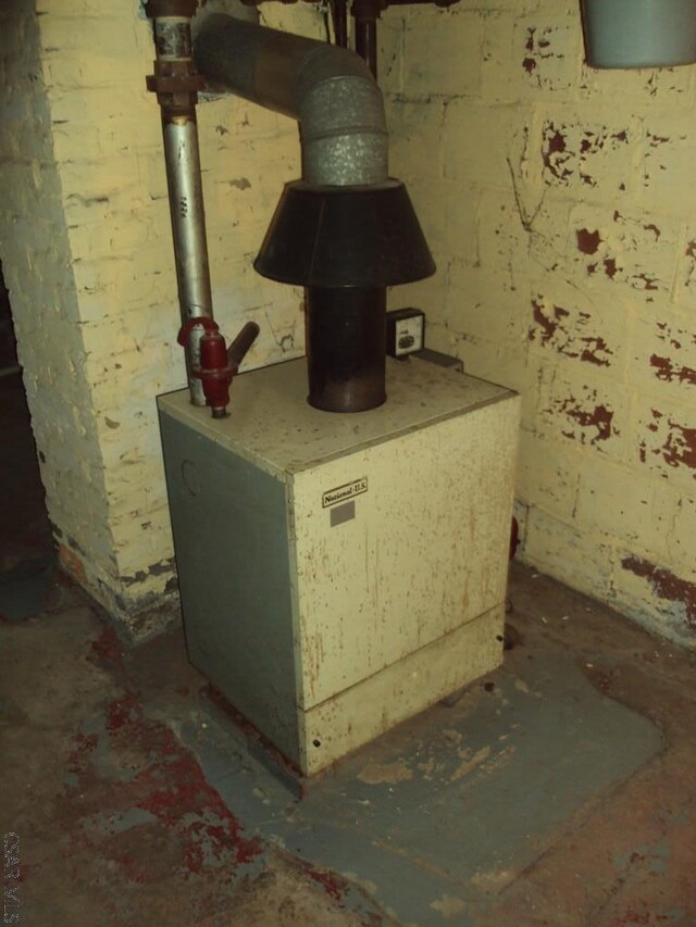 view of utility room