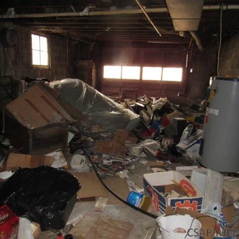 miscellaneous room featuring water heater