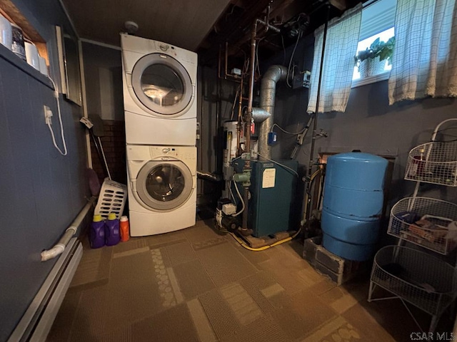1040 Causeway Dr, Friedens, PA 15541 - washroom with tile patterned floors, laundry area, a heating unit, and stacked washer / drying machine