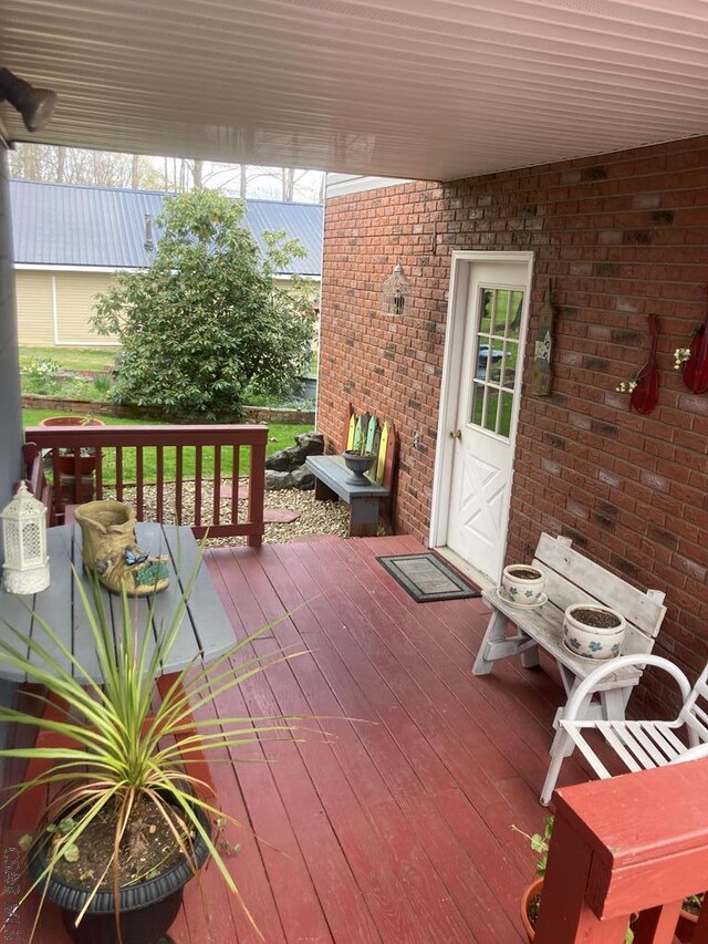 1040 Causeway Dr, Friedens, PA 15541 - view of deck