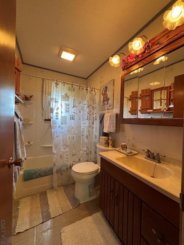 1040 Causeway Dr, Friedens, PA 15541 - full bath featuring vanity, shower / bath combo, tile patterned flooring, a textured ceiling, and toilet