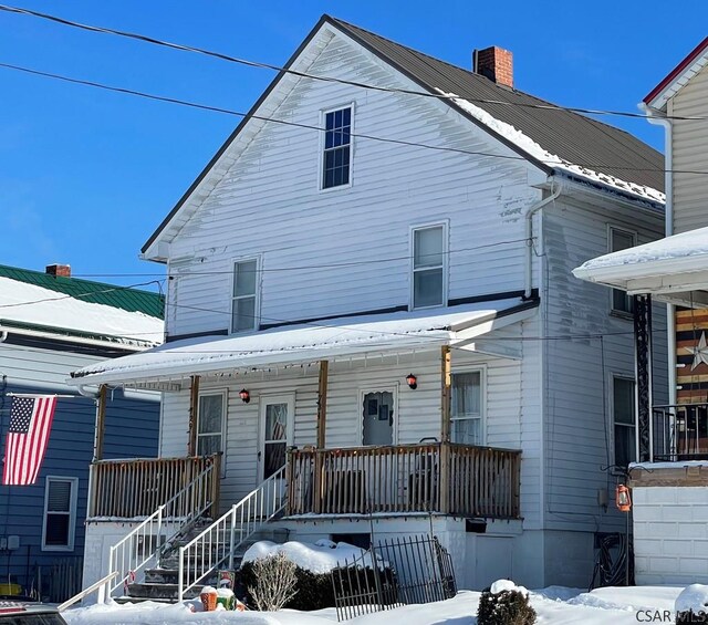 view of front of home featuring a porch