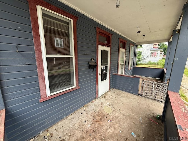717-719 Messenger St, Johnstown, PA 15902 - view of covered porch