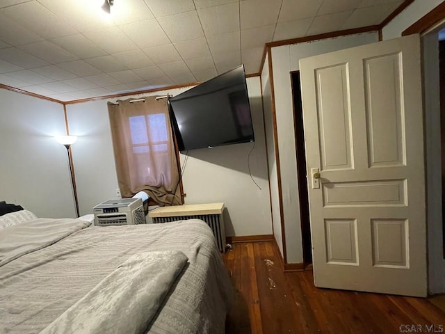 115 N St, Johnstown, PA 15906 - bedroom featuring crown molding, baseboards, and wood finished floors