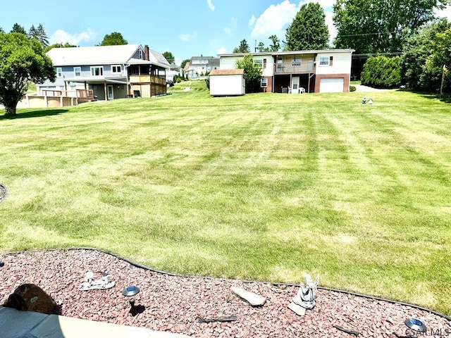 1727 Ringling Ave, Johnstown, PA 15902 - view of green lawn with an attached garage