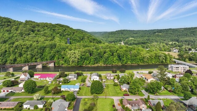 833 Oden St, Confluence, PA 15424