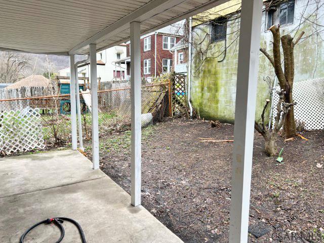 1098 Solomon St, Johnstown, PA 15902 - photo 28