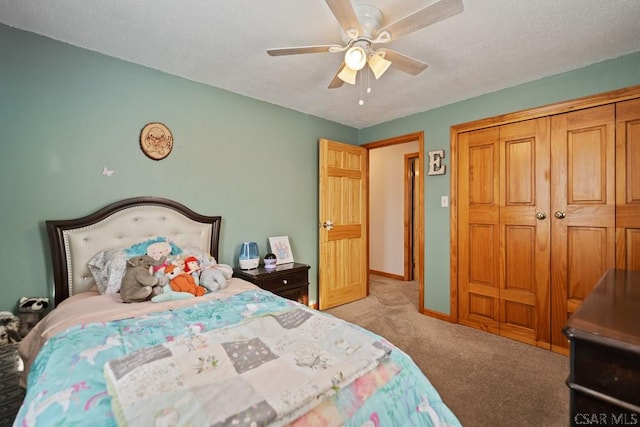 bedroom with light carpet and ceiling fan