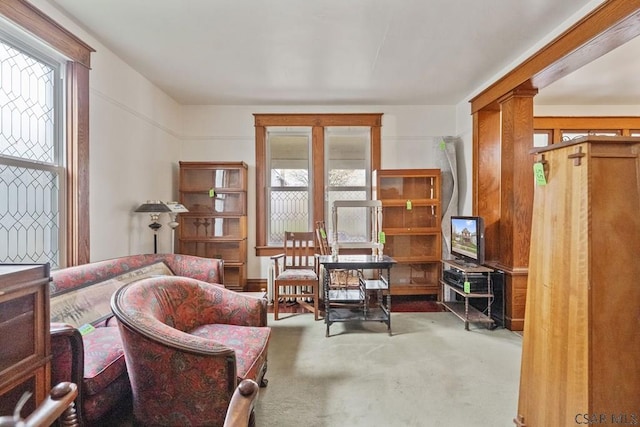 624 Oden St, Confluence, PA 15424 - sitting room with carpet