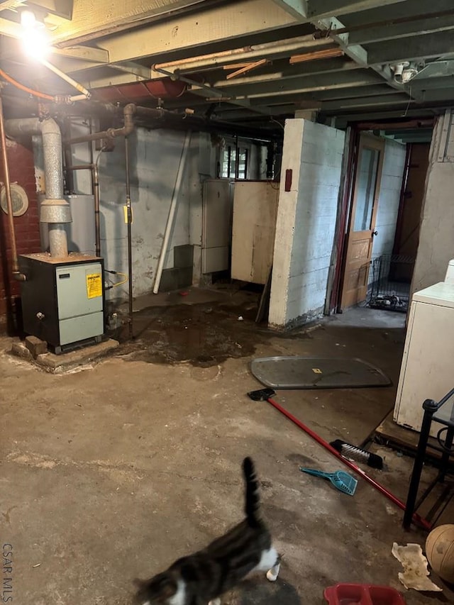 116 Blawn St, Johnstown, PA 15906 - basement featuring washer / clothes dryer