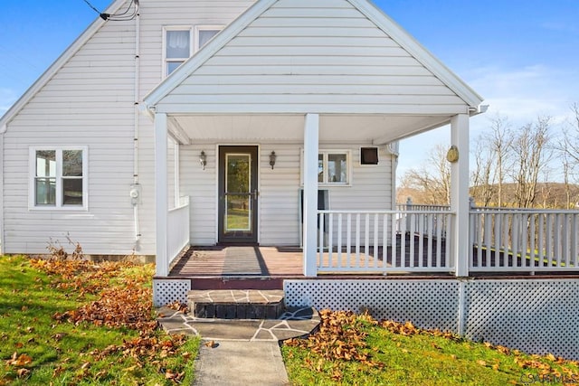 view of front of property featuring a porch