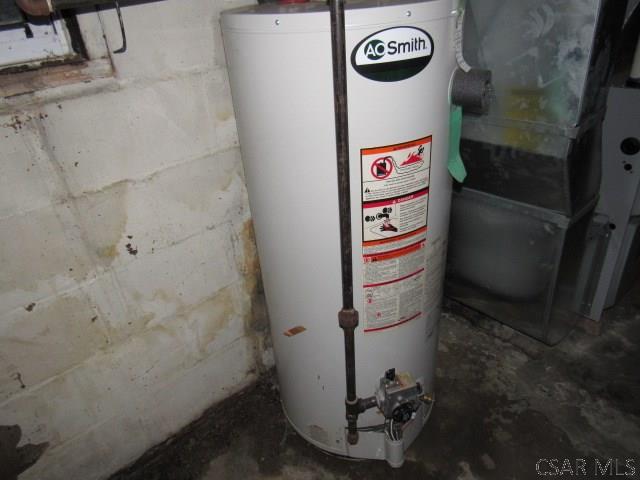 619 W Race St, Somerset, PA 15501 - utility room with water heater