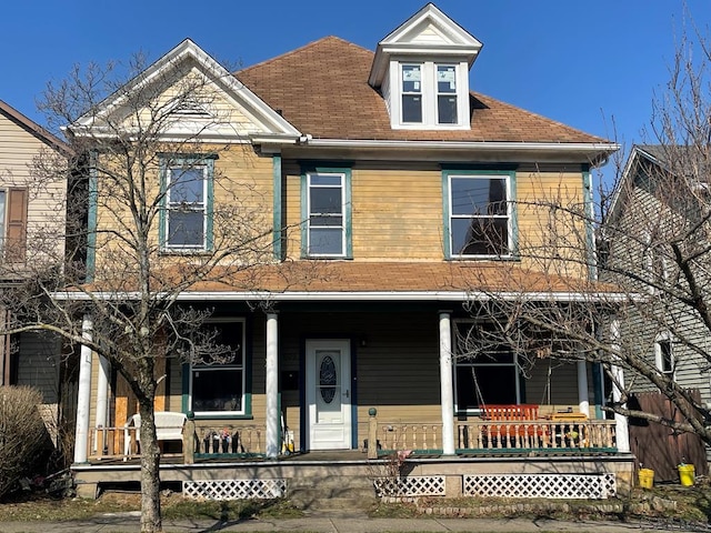 view of front facade featuring covered porch