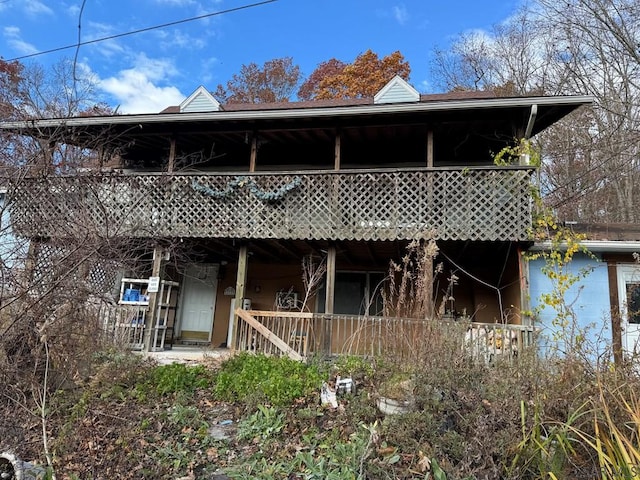 view of front of property