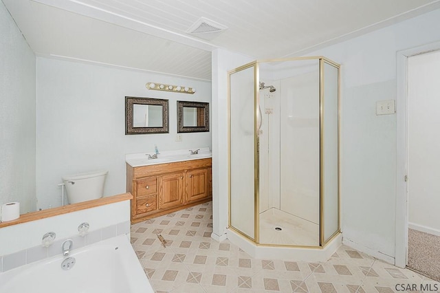 full bathroom featuring toilet, vanity, and shower with separate bathtub