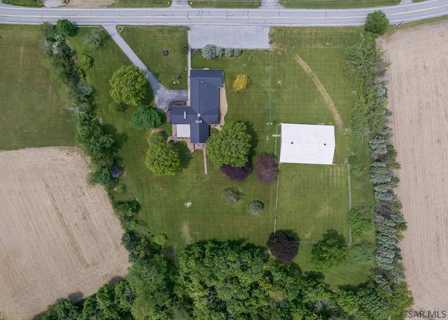 birds eye view of property featuring a rural view