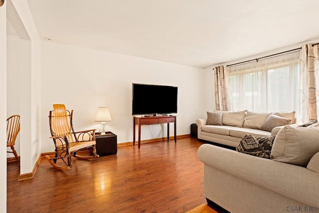 129 Berkey Dr, Johnstown, PA 15904 - living room featuring wood finished floors and baseboards