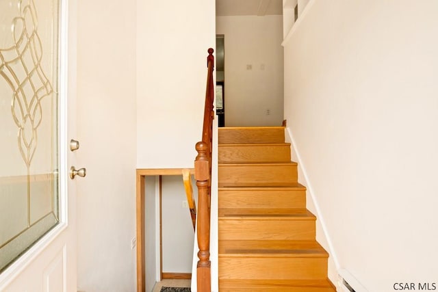 129 Berkey Dr, Johnstown, PA 15904 - stairway with baseboards