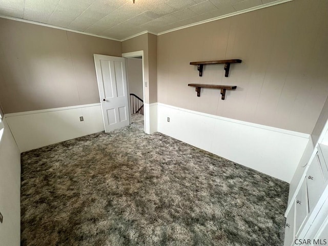 328 Thatcher Rd, New Florence, PA 15944 - spare room with carpet floors, crown molding, and a decorative wall