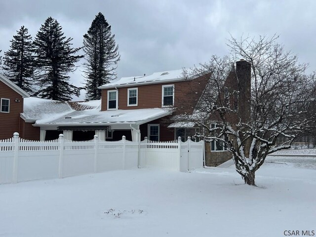 view of front of house