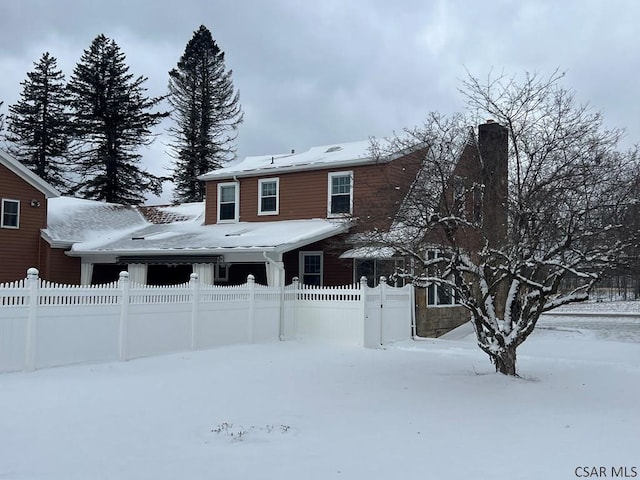 view of front of house