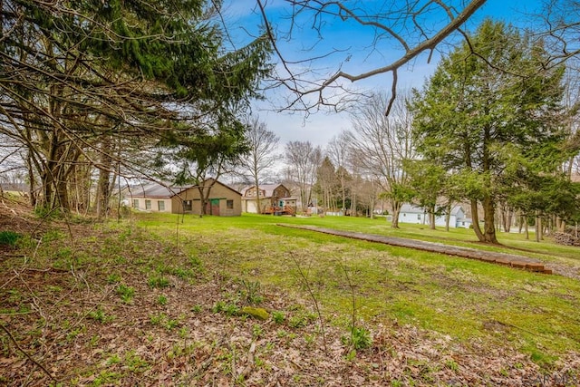 408 Byers Rd, Somerset, PA 15501 - view of yard