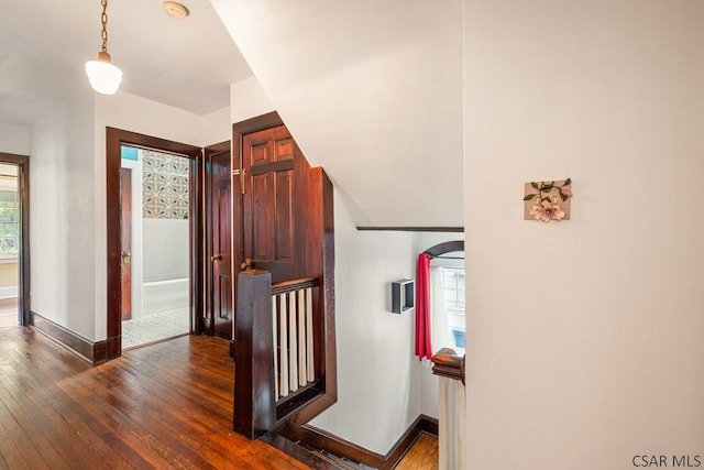 429 S Center Ave, Somerset, PA 15501 - hallway featuring dark wood finished floors and baseboards