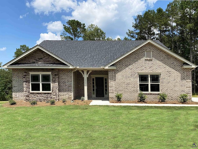 view of front of house with a front yard