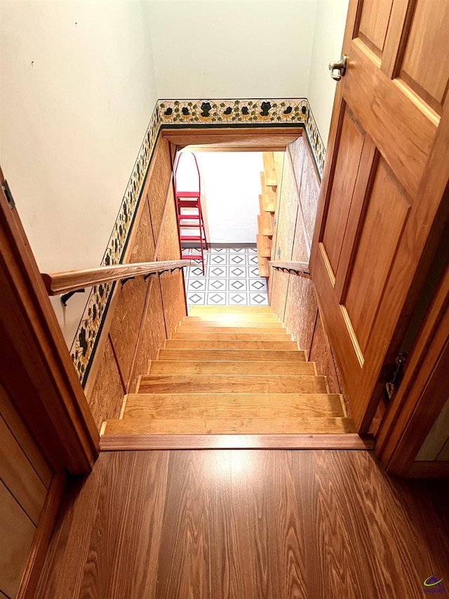 2382 Gallimore Mill Rd, Jeffersonville, GA 31044 - stairs featuring wood finished floors