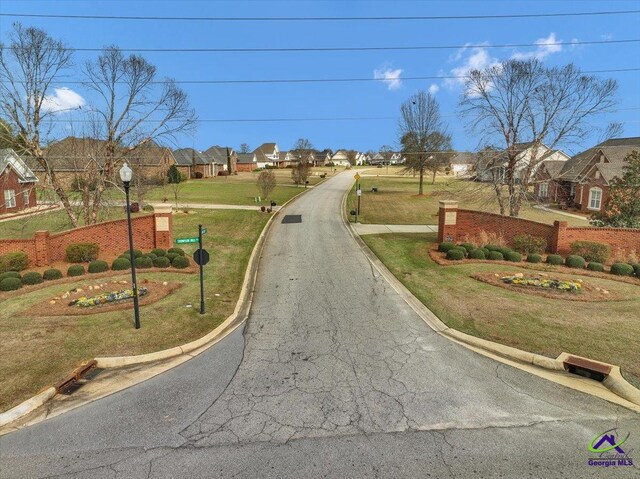 1063 Chattahoochee Dr, Bonaire, GA 31005