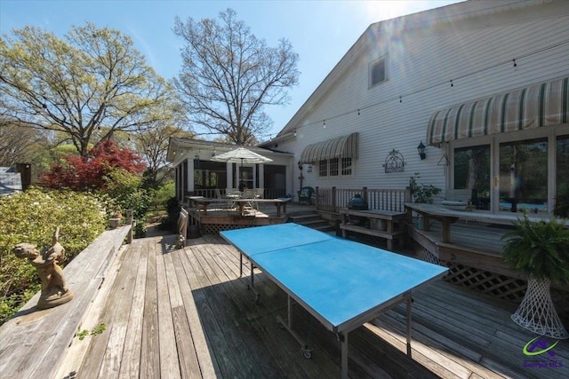 view of wooden deck