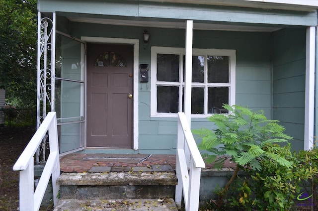 view of property entrance