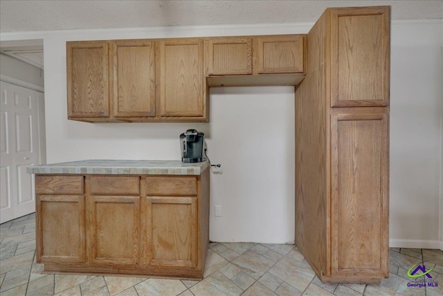 kitchen with ornamental molding