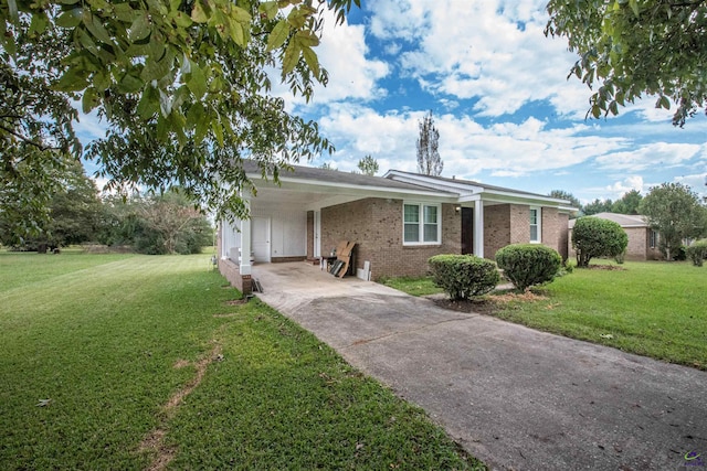 single story home featuring a front yard and a carport