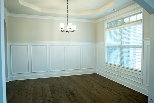 empty room with baseboards and dark wood-style floors