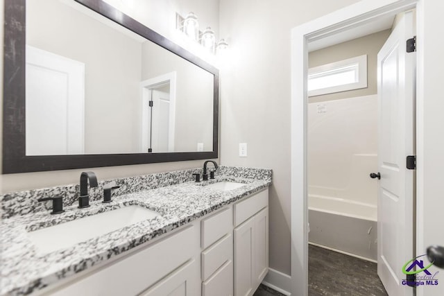 bathroom with vanity