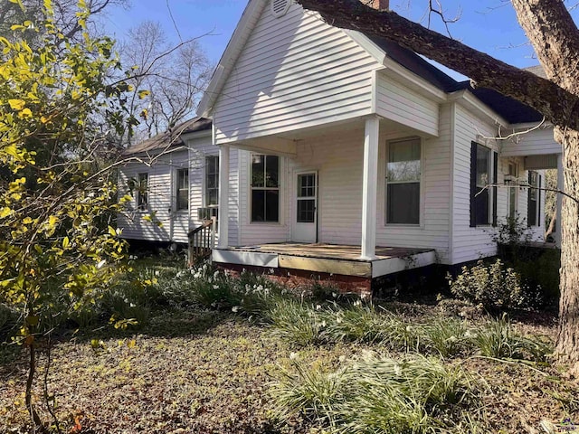 view of home's exterior