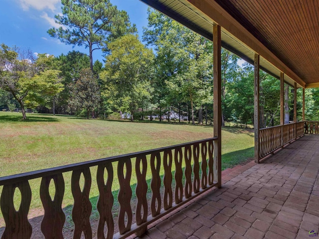 view of patio / terrace with covered porch