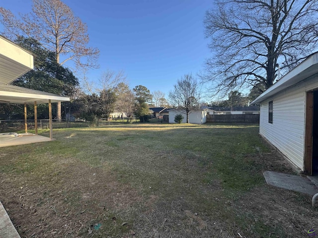 view of yard featuring a patio area