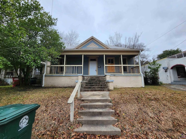 view of front of home with covered porch