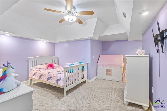 carpeted bedroom featuring ceiling fan